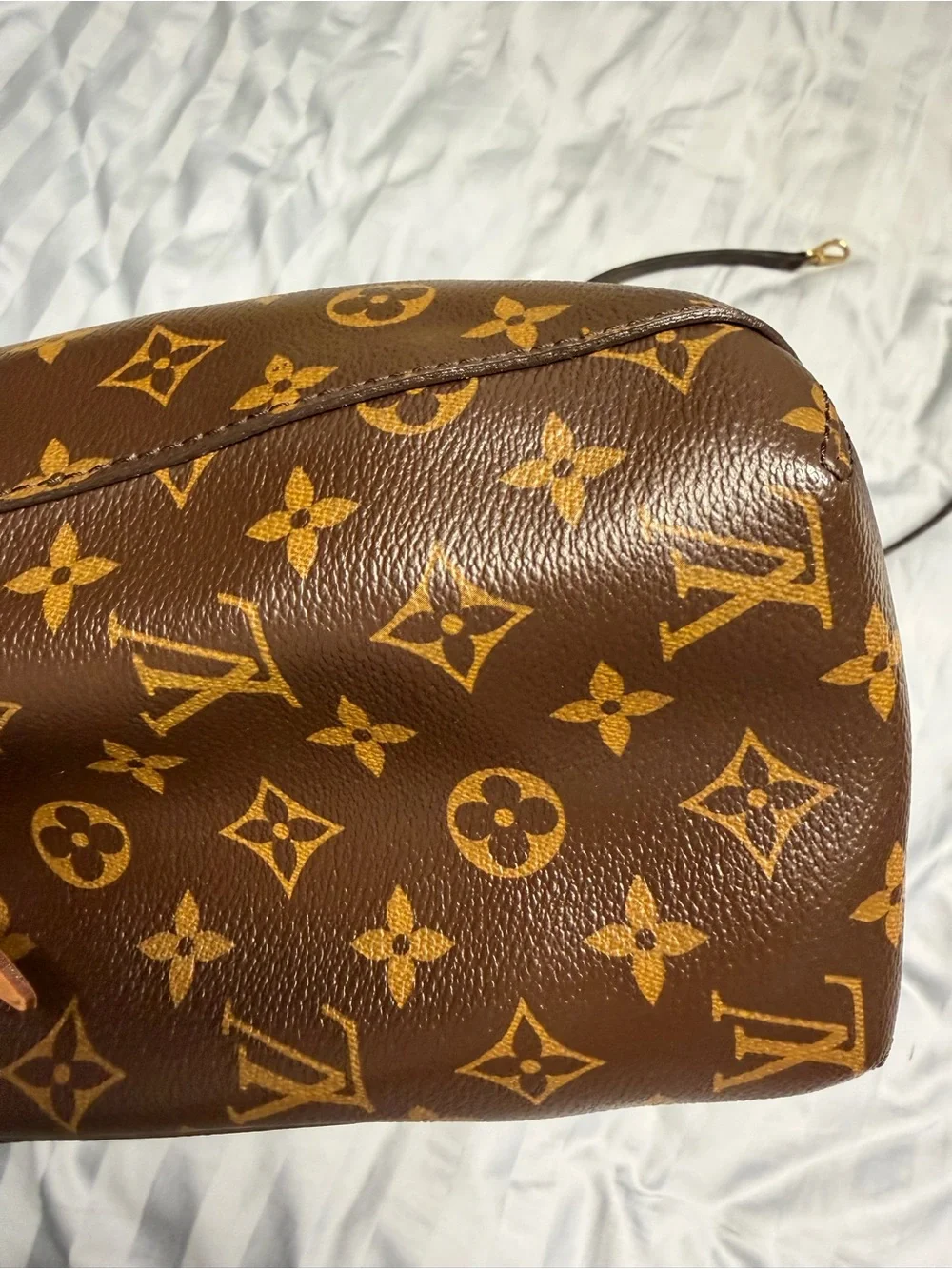 Louis Vuitton Montaigne MM Brown Monogram Canvas Top-Handle Bag